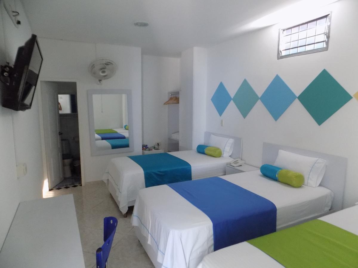 Hotel Luna Azul Florencia  Luaran gambar