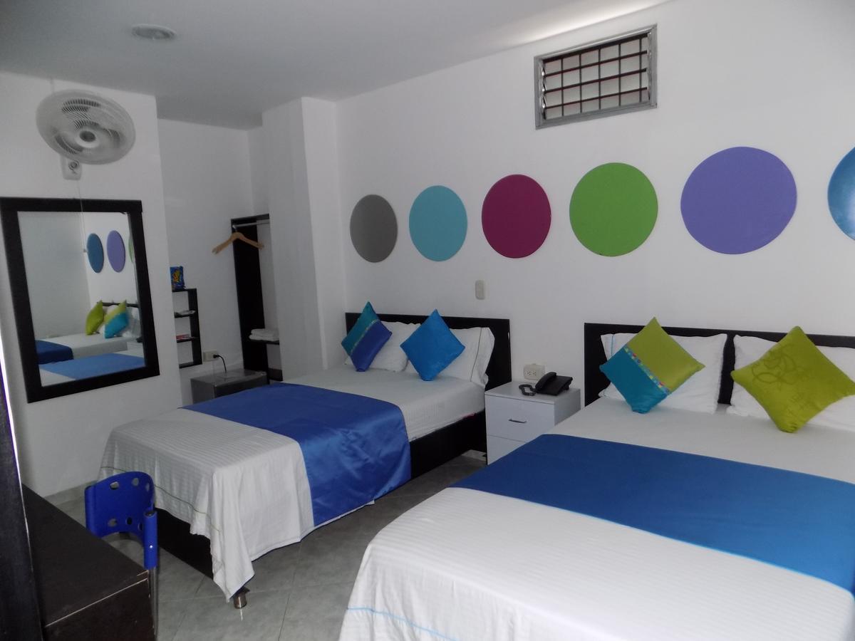 Hotel Luna Azul Florencia  Luaran gambar