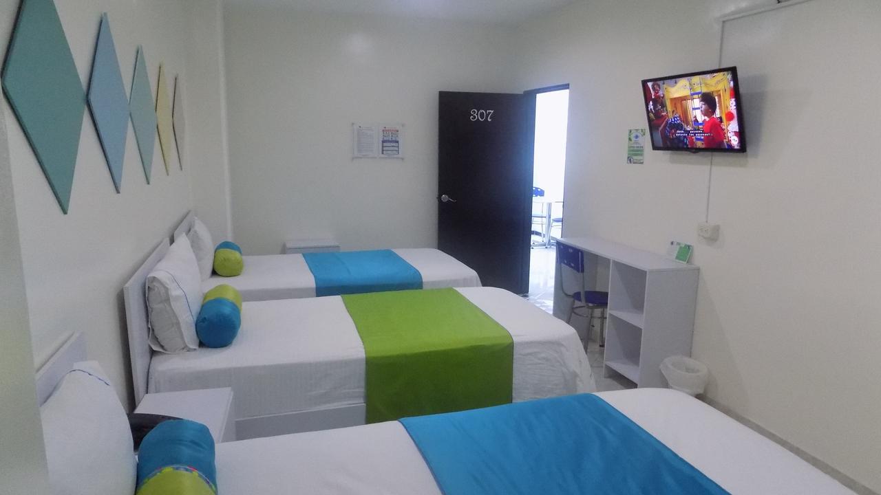 Hotel Luna Azul Florencia  Luaran gambar