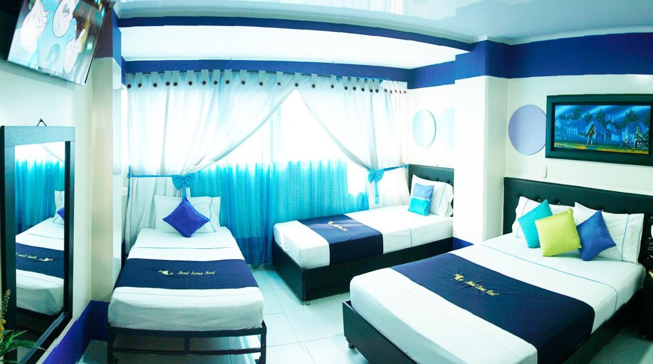 Hotel Luna Azul Florencia  Luaran gambar
