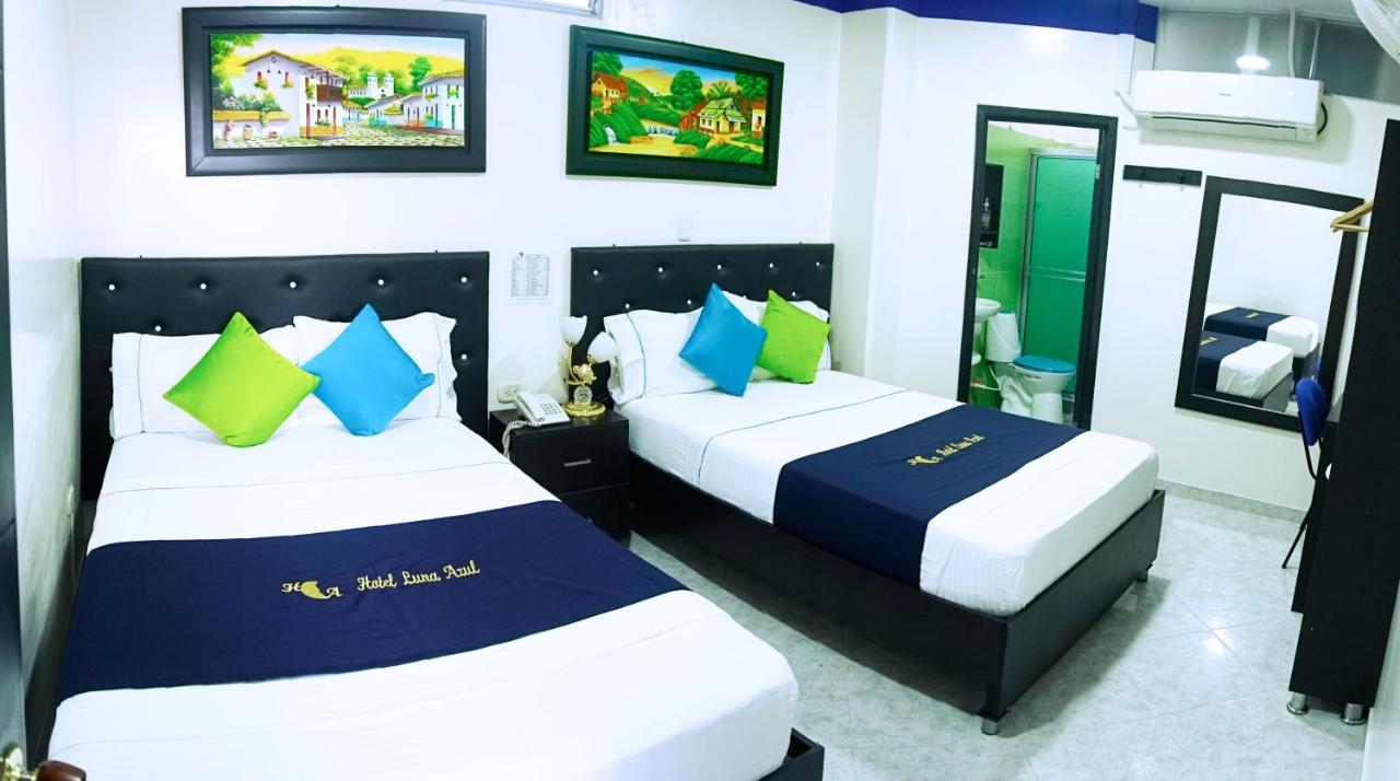 Hotel Luna Azul Florencia  Luaran gambar
