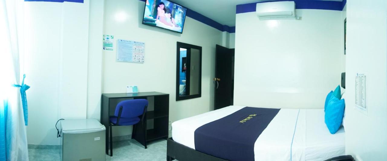 Hotel Luna Azul Florencia  Luaran gambar